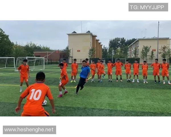 掌握足球踩单车技巧的全面教学指南与实用训练方法分享